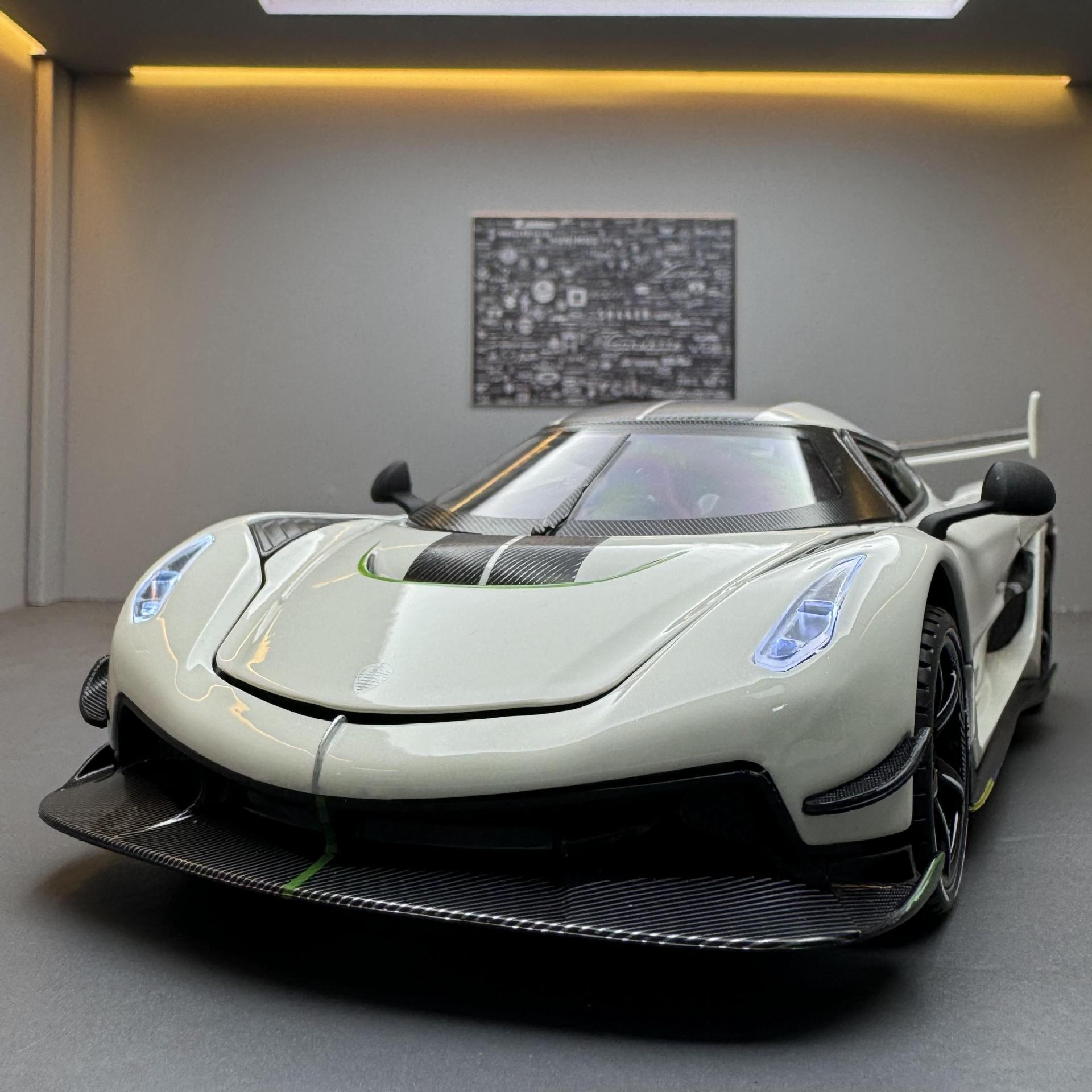 Chezhi Alloy Car Model 1:24 Koenigsegg Sports Car With Sound And Light Pull Back Toy Car Music Model Ornaments Collection